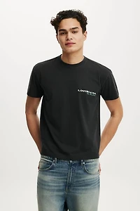 Fitted Graphic T-Shirt
