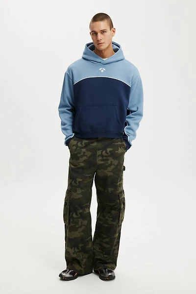 Cropped Fit Graphic Hoodie