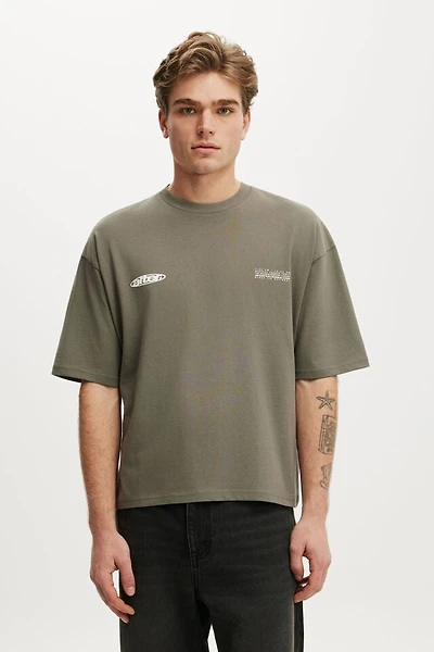 Cropped Fit Graphic T-Shirt