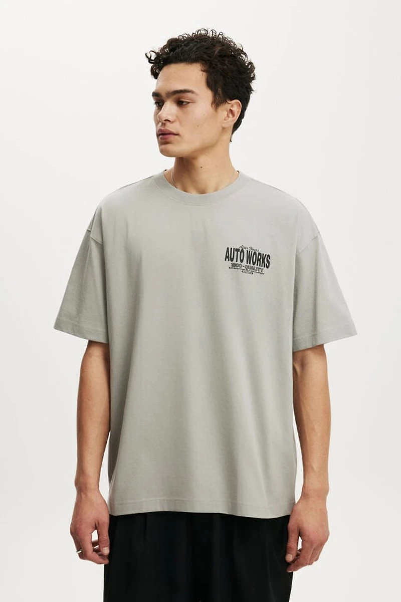 Box Fit Graphic T-Shirt