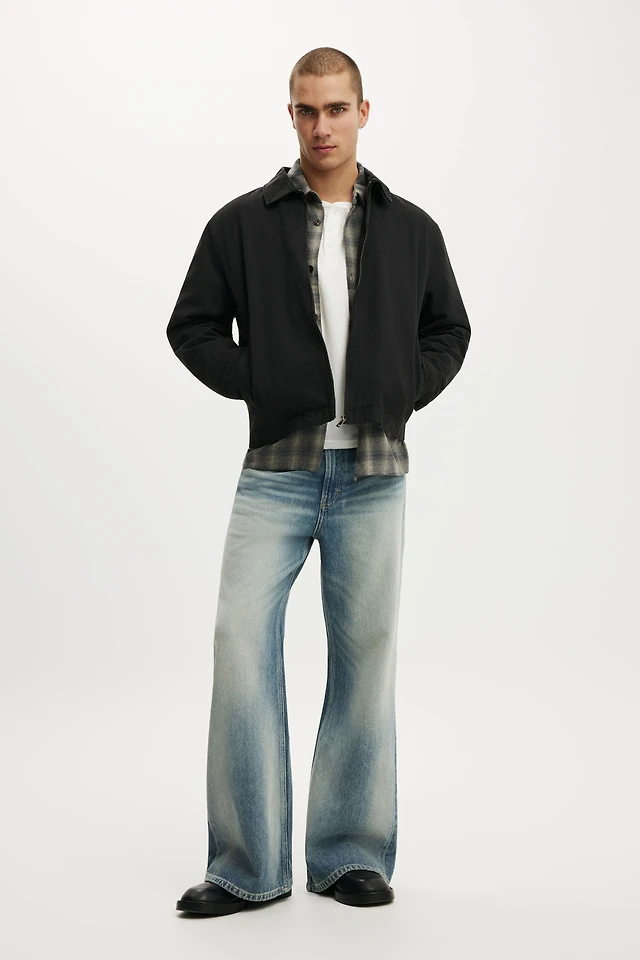 Baggy Bootcut Jean