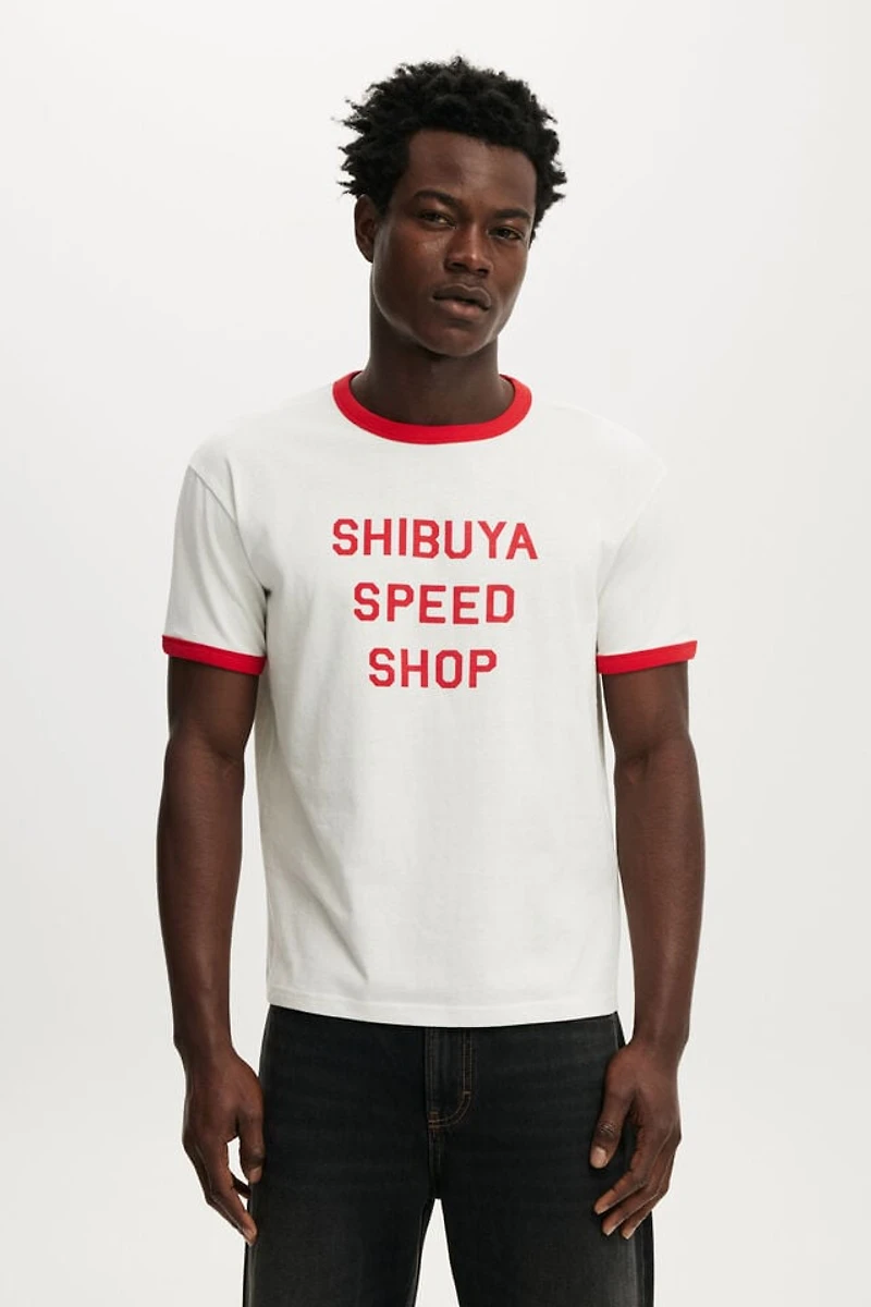 Fitted Graphic T-Shirt