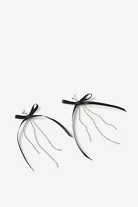 Mid Charm Earring