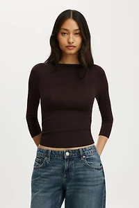 Close Knit Boat Neck