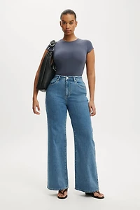 Curvy Stretch Wide Jean