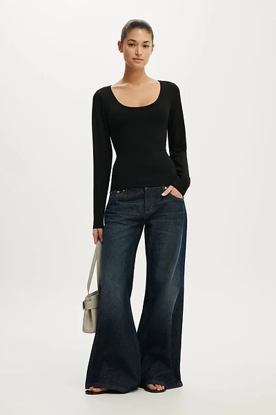 Everyday Smooth Scoop Neck Long Sleeve