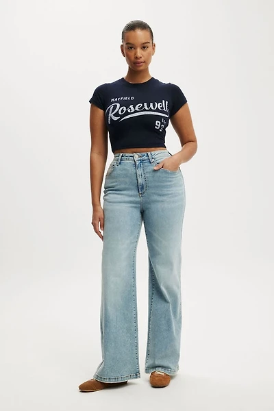 Curvy Stretch Wide Jean