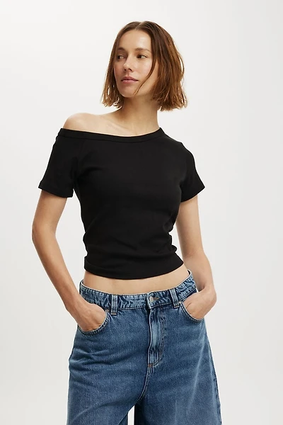 Arlie Asymmetric Short Sleeve