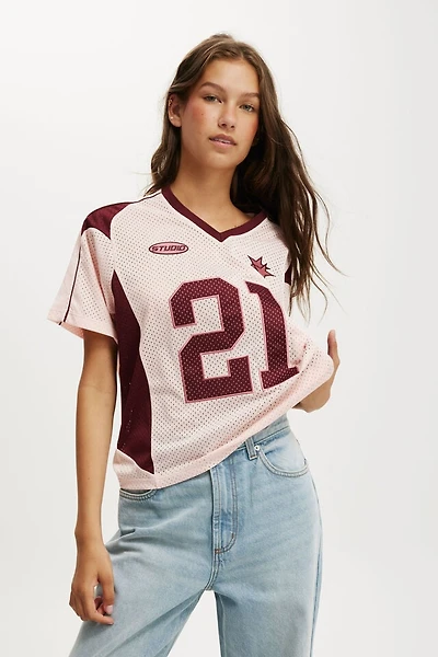 V Neck Regular Cropped Graphic Tee