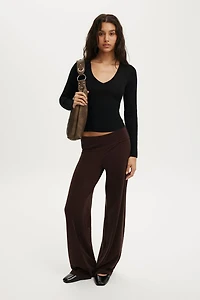 Close Knit V-Neck Top