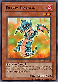 Decoy Dragon - SDRL-EN004 - Common - 1st Edition