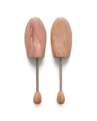 ECCO® Cedar Shoetree With Spring