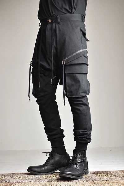 D. HYGEN MEN PANTS F23 ST107-0723A