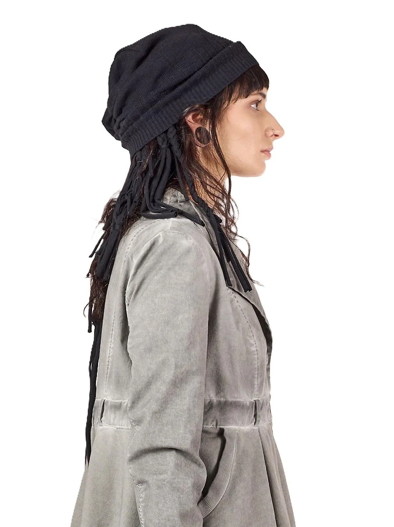 B3 W BEANIE F25 STRING