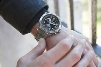 Hamilton Hamilton H76714335 | Swiss Automatic Watch | Kavar Jewellers Brampton