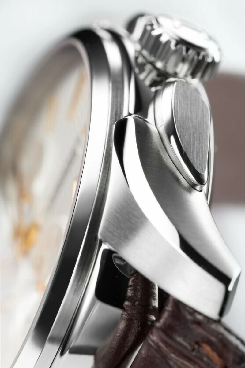 Hamilton Jazzmaster H32596551 | Swiss Automatic Watch | Kavar Jewellers Brampton