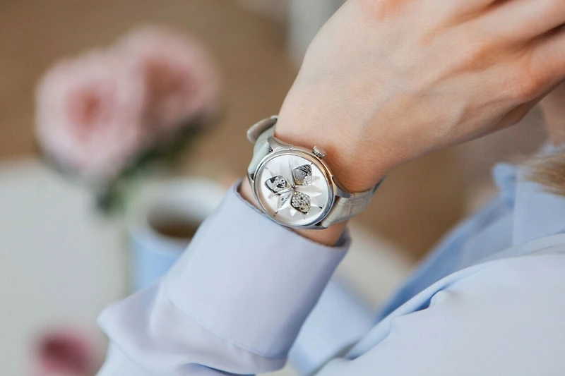 Hamilton Jazzmaster H32115891 | Swiss Automatic Watch | Kavar Jewellers Brampton