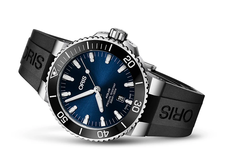 Oris Aquis Date Blue Dial 44MM Automatic