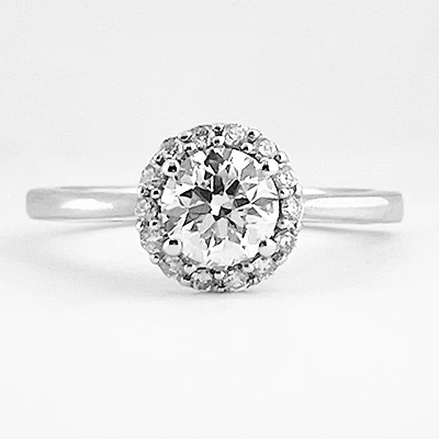 Round Cut Engagement Ring With Halo