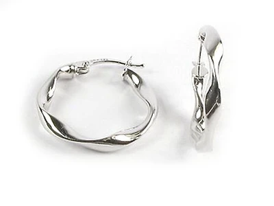 10K White Gold Polished Twisted Hoop Earrings