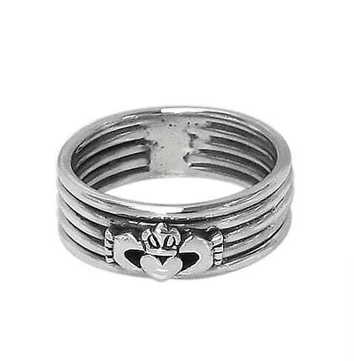Sterling Silver, Claddagh Ring. Approximate Size: 7.5mm Width