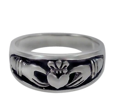 Sterling Silver, Smooth Claddagh Ring. Approx Size: 10mm Width