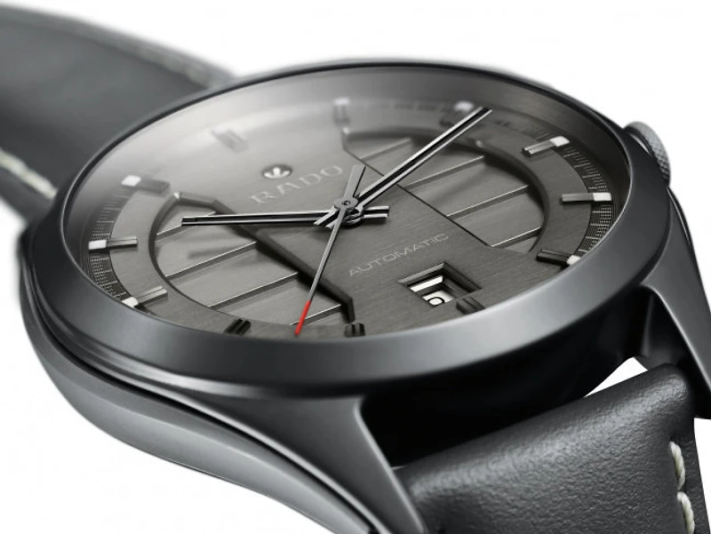 HyperChrome Ultra Light Black Dial 43MM Automatic R32069155
