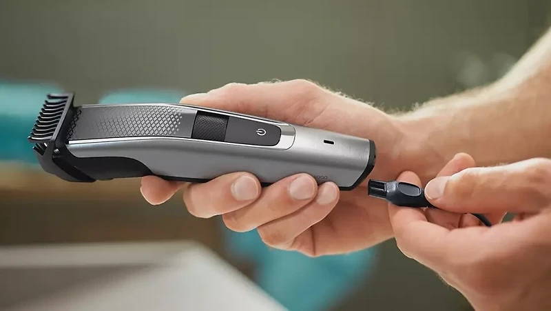 Philips Norelco Beard Trimmer Series 5000 with Lift and Trim PRO System , BT5511/15,