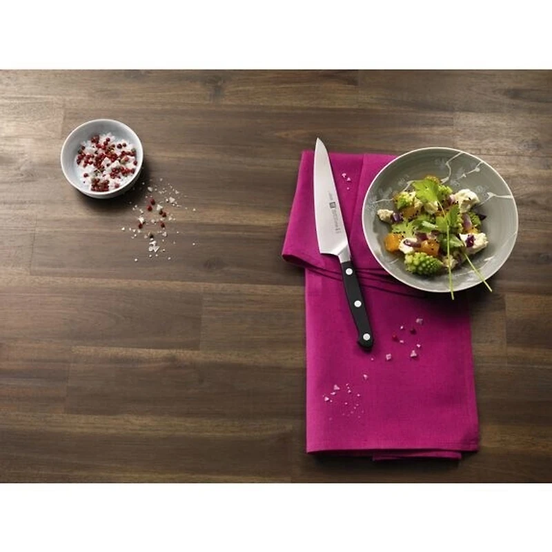 Zwilling Pro 5.5 inch Chef's knife compact
