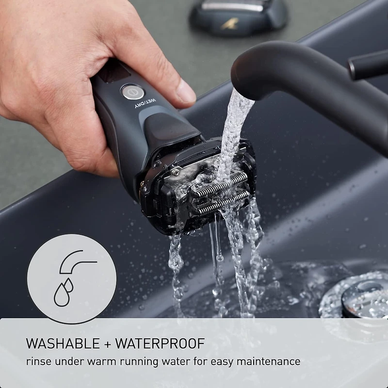 Panasonic  ESLV97-K  Arc5 5-Blade Wet/Dry Electric Shaver with Cleaning Station