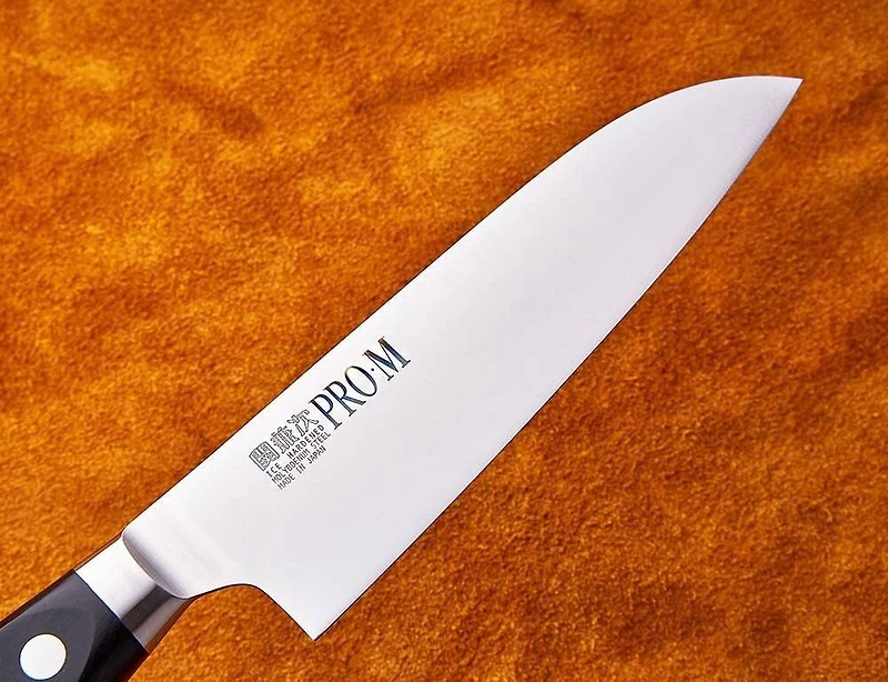 JAPANESE KNIFE1 - Seki Kanetsugu Pro-M Gyuto 210mm
