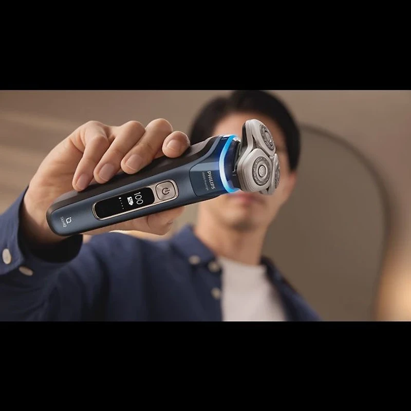Philips Series 9000 Electric Shaver, Wet & Dry Use, with Charging Stand, Cleaning System, S9986/55 , Black