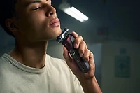 Philips Shaver Series 5000 Wet /Dry Electric Shaver S5581/10