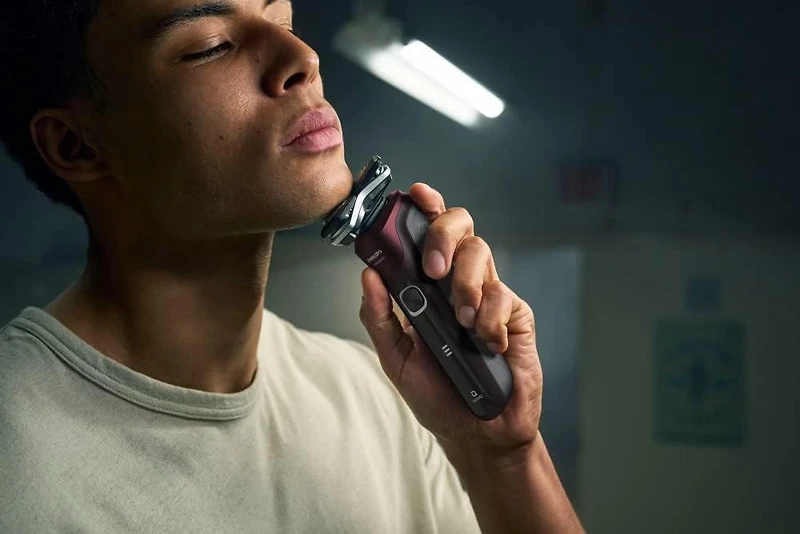 Philips Shaver Series 5000 Wet /Dry Electric Shaver S5581/10