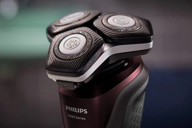 Philips Shaver Series 5000 Wet /Dry Electric Shaver S5581/10