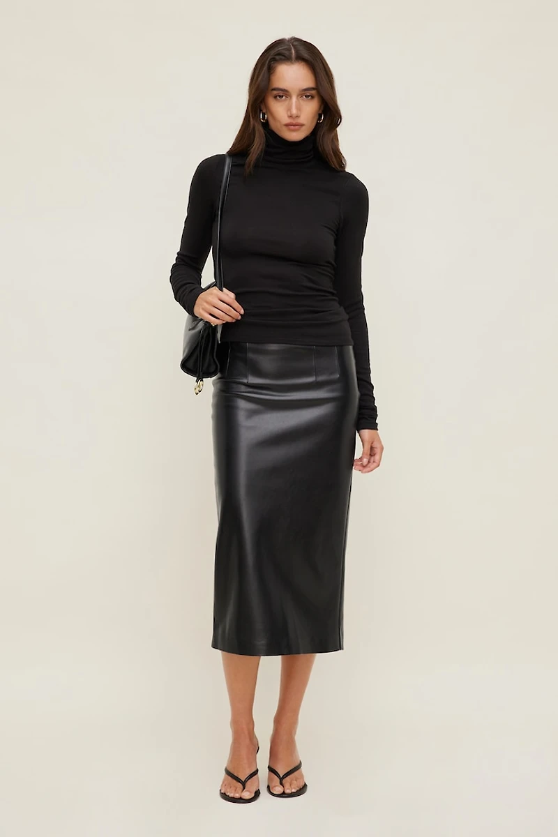 Fitted Turtleneck Top