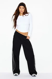 Sleek Crewneck Longsleeve Top