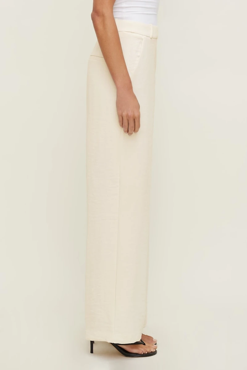 Airflow High Rise Wide Leg Pants