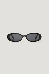 LE SPECS | Outta Love Oval Sunglasses