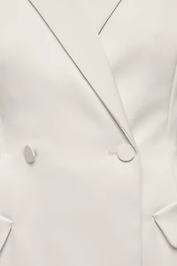 Minirobe une pièce style veston Chrishelle en satin