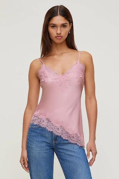 Camisole asymétrique en satin à bordure de dentelle Cassie