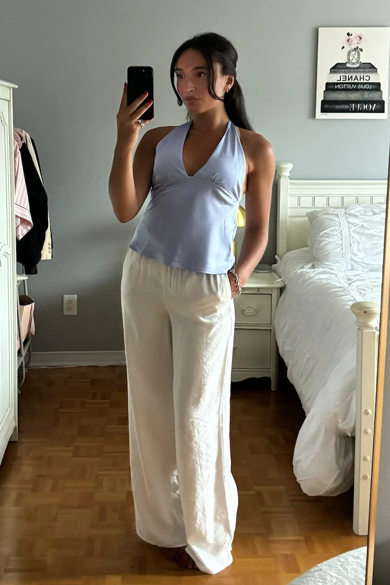 Vea Satin Halter Top