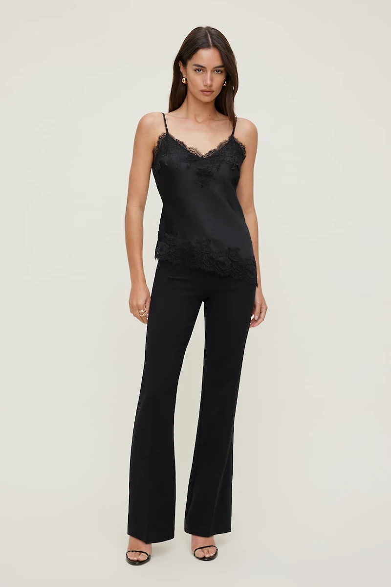 Camisole asymétrique en satin à bordure de dentelle Cassie