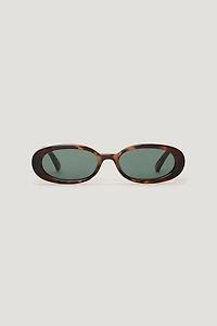 LE SPECS | Outta Love Oval Sunglasses