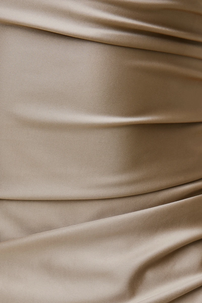 Robe midi extensible et satinée Jayde