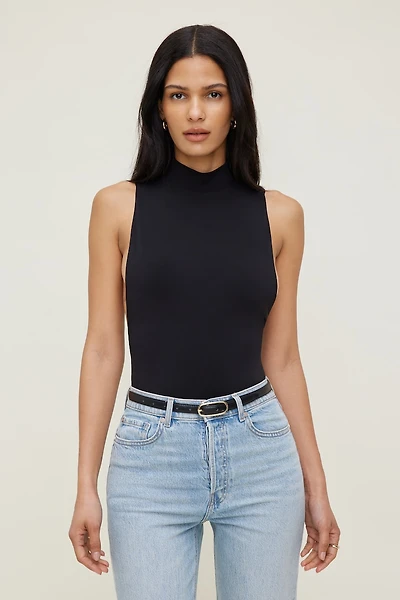 Ceinture très mince en faux cuir à boucle ovale