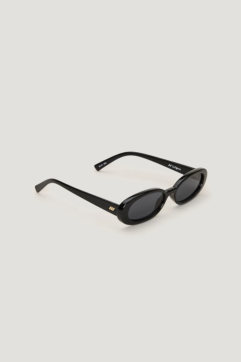 LE SPECS | Outta Love Oval Sunglasses