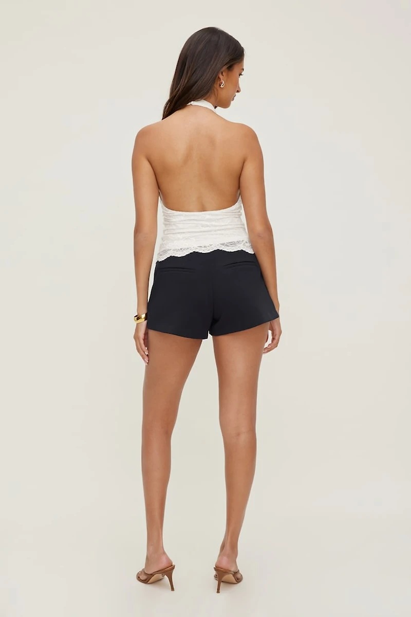Short A taille haute et coupe en