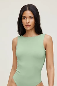 Justaucorps sculptant à dos châle