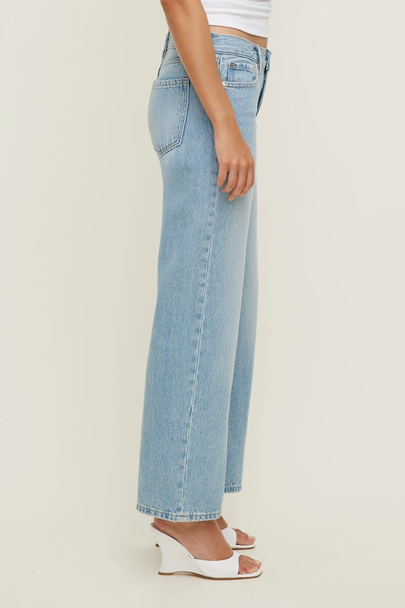 Low Rise Relaxed Straight Leg Jeans